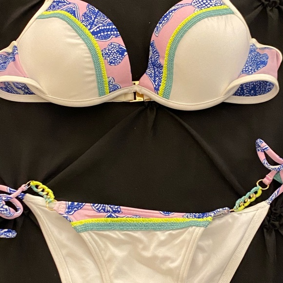 Victoria’s Secret Bikini. 34B  top x-small bottoms - Picture 2 of 7